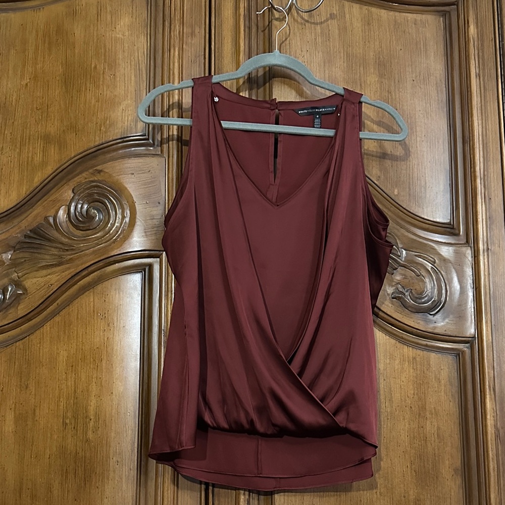 White House Black Market Deep Burgundy Layered V~Neck Sleeveless Blouse Size 6